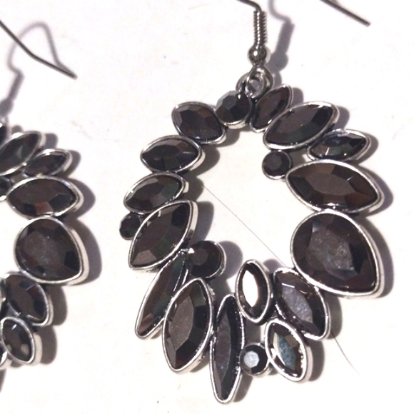 VINTAGE DARK GRAY RHINESTONE SILVER-TONE DROP DANGLE HOOK 2" EARRINGS - Picture 7 of 8
